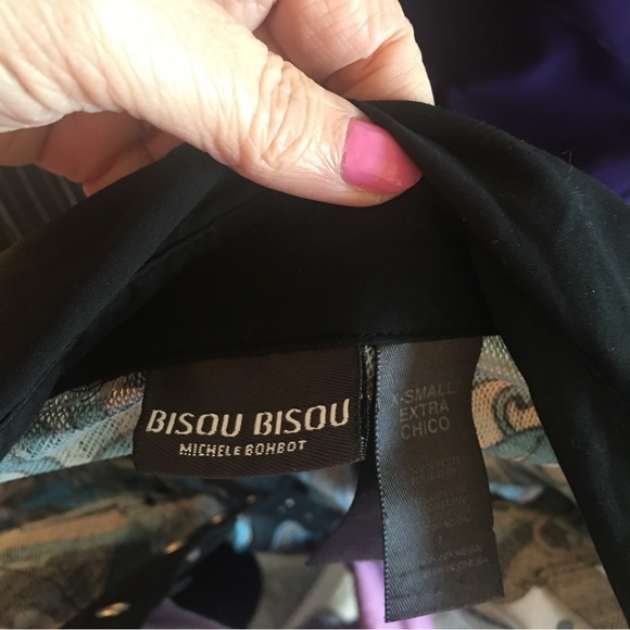 ✨️4/$25 SALE✨️BISOU BISOU blouse. Sz. S - Picture 5 of 5
